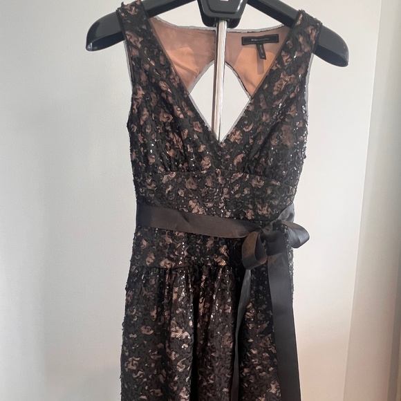 BCBGMaxazria Katarina Lace Sequined Cocktail Party Dress Size 2 - Picture 4 of 9